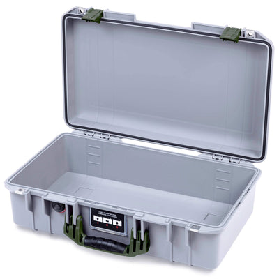 Pelican 1525 Air Case, Silver with OD Green Handle & Latches None (Case Only) ColorCase 015250-0000-180-131